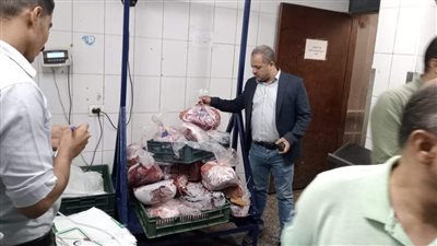 ضبط 49 مخالفة تموينية خلال حملات تفتيشية على الأسواق والمخابز بالمنيا