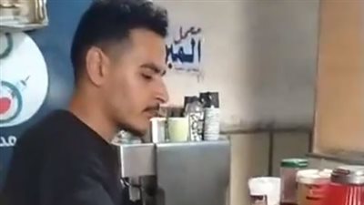 بدرس في الجامعة.. حموكشة أشهر بائع سندوتشات بالمنوفية: بشتغل عشان أساعد أسرتي بعد وفاة أبويا| بث مباشر 