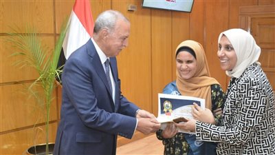محافظ القليوبية يكرم 34 من أوائل شهادات الثانوية العامة والأزهرية والدبلومات| بث مباشر