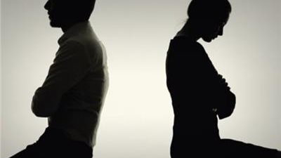 طَلقتُ زوجتي قبل الدخول بها فما حقوقها؟.. الأزهر للفتوى يجيب 