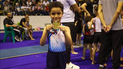 إلياس محمد حجاج يحصد الميدالية الذهبية ببطولة كأس مصر للجمباز تحت 7 سنوات