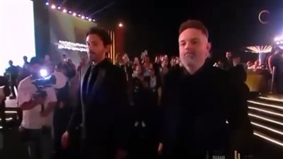 محمد محمود عبد العزيز عن تكريم اسم والده بمهرجان القاهرة للدراما: شعرت بسعادته لرؤيته نتاج مجهوده في أولاده 