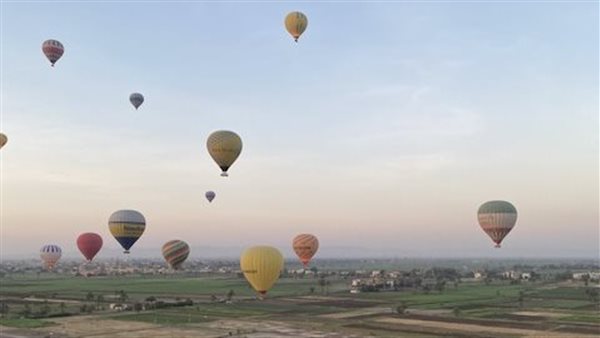 رحلات البالون الطائر