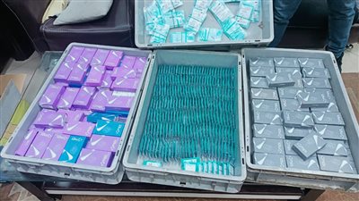 جمارك مطار سوهاج تضبط محاولة تهريب مستلزمات لـ طب وجراحة الأسنان