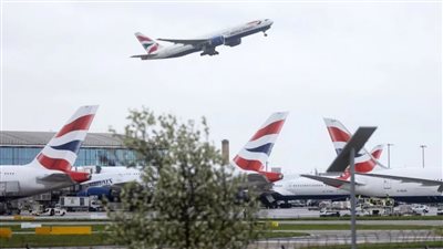 بريطانيا تعلن إصلاح العطل المتسبب في توقف الملاحة الجوية بالمملكة