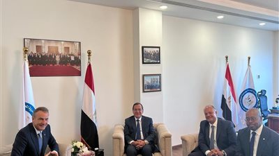 البترول: حفر 4 آبار استكشافية جديدة للغاز الطبيعي 