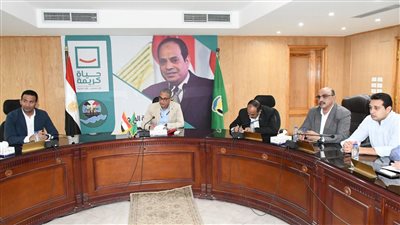 اليوم.. محافظ الفيوم يضع إكليلا من الزهور على النصب التذكاري للجندي المجهول 