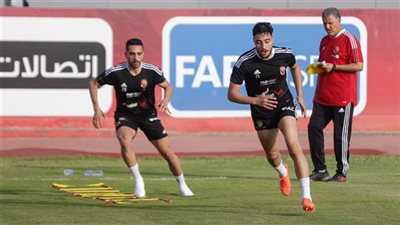 مران الأهلي.. أكرم توفيق ينتظم في التدريبات الجماعية بعد تعافيه من آلام الركبة