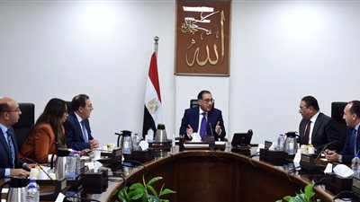 البترول: حفر 5 آبار إضافية بحقل ظهر بداية من 2024