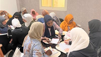 بمختلف الجنسيات.. الهلال الأحمر ينظم تدريبا للسيدات للالتحاق بسوق العمل