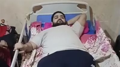 نفسي أرجع لطبيعتي.. عامل يصبح ضريح الفراش بسبب حادث بالبحيرة: 6 شهور ما بتحركش | بث مباشر 