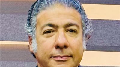 رئيس محكمة الجنايات وأمن الدولة العليا ينعى وفاة والد زوجة وزير شئون المجالس النيابية 