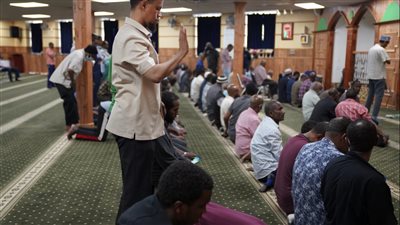 لأول مرة.. نيويورك تسمح برفع الأذان عبر مكبرات الصوت يوم الجمعة ووقت الإفطار برمضان | بث مباشر