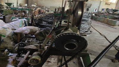 مقلدة ومغشوشة.. ضبط صاحب مصنع كابلات كهربائية دون ترخيص في القاهرة