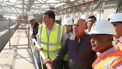 يربط القاهرة الكبرى بالعاصمة الإدارية.. النقل: المونوريل سيمثل انطلاقة في وسائل النقل