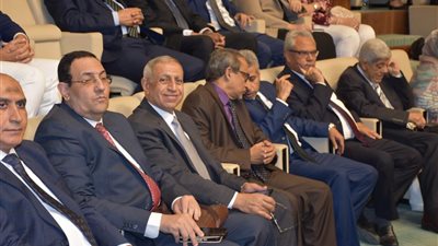 رئيس الأكاديمية العربية يشارك في فعاليات الاجتماع الوزاري للمجلس الاقتصادي لجامعة الدول العربية