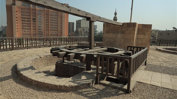 مأخذ سور مجرى العيون