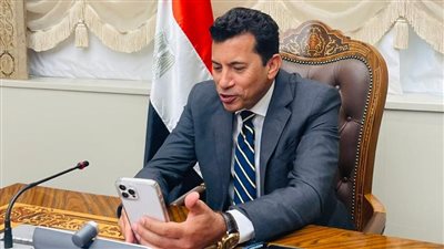 وزير الرياضة يهنئ منتخب السلة بتحقيقه الفوز الثاني على التوالي بكأس العالم