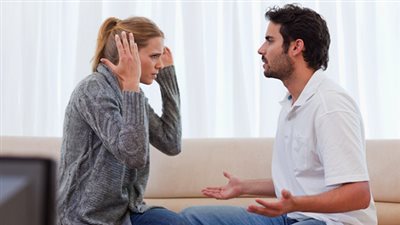 زوجي بيشتمني ويقهرني طوال 20 سنة.. وأمين الفتوى يوضح الحكم الشرعي