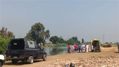 انتشال جثة شاب عثر عليها طافية في مياه ترعة الرياح التوفيقي بالدقهلية 