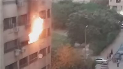 تفاصيل اندلاع حريق داخل عقار سكني بمدينة نصر | صور