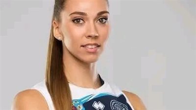 ناتاليا محترفة جديدة تنضم لصفوف فريق طائرة السيدات بالنادي الأهلي