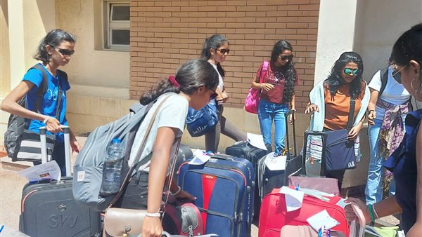 جانب من وصول الفرق