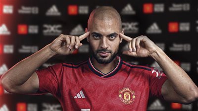 سفيان أمرابط يقترب من الرحيل عن مانشستر يونايتد