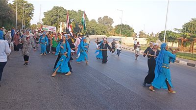 انطلاق ديفليه مهرجان الإسماعيلية للفنون الشعبية في دورته الـ 23 | صور