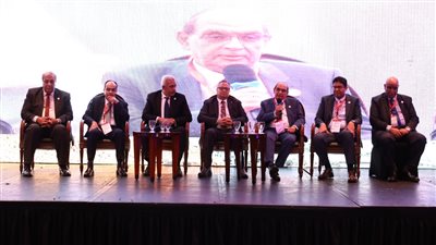 عميد طب الأزهر: جميع إمكانات الجيش الأبيض مسخرة للاهتمام بصحة الإنسان