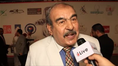 وفاة الفنان فكري صادق