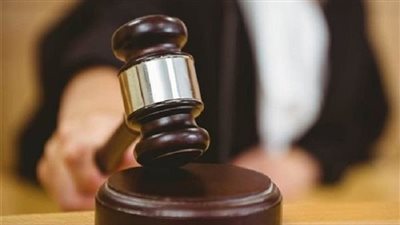 حاول تهدئته فطعنه في رقبته.. جنايات المنصورة تعقد جلسة محاكمة للمتهم بقتل آخر خلال مشاجرة بالدقهلية 