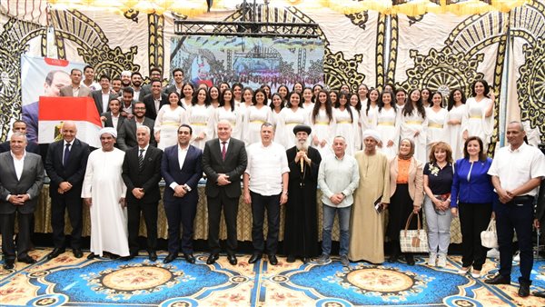 وزير السياحة يفتتح