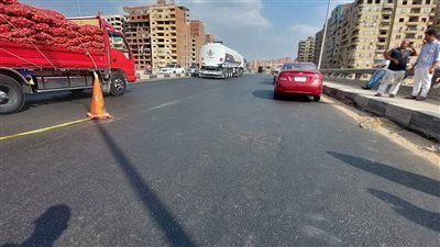 هبوط أرضي مفاجئ.. غلق كوبري بنها 3 وتحويل القادمين من الإسكندرية والمنوفية إلى الطريق الإقليمي | صور 