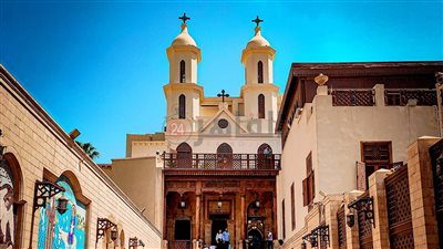 بها 110 أيقونة.. قصة أقدم كنيسة معلقة بمصر القديمة 