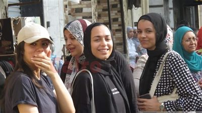 طلاب الثانوية العامة يؤدون امتحان مادتي الاقتصاد والإحصاء غدًا