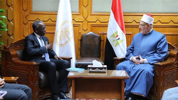 وكيل الأزهر يلتقي