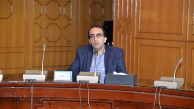 أهلا مدارس.. نائب محافظ الإسماعيلية يناقش استعدادات افتتاح معرض المستلزمات المدرسية