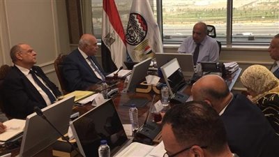 وزير قطاع الأعمال: توفير المناخ اللازم لزيادة الاستثمارات الأجنبية والمحلية