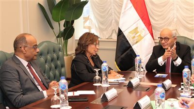 تعاون بين التعليم والقومي للطفولة والأمومة لبناء قدرات الأخصائيين الاجتماعيين والنفسيين