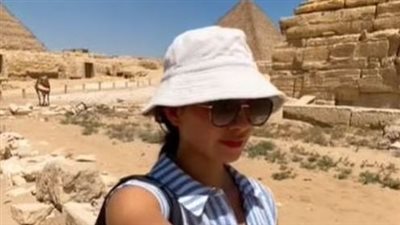 بريطانية تزعم خوضها تجربة سياحية سيئة بمصر.. ومواطنون من مختلف الجنسيات يكذبونها