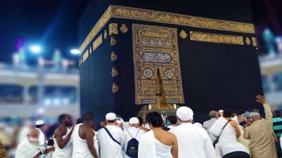 غرفة السياحة تكشف حقيقة وقف رحلات العمرة