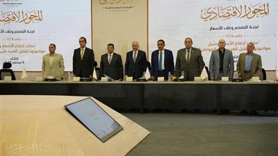 حتى لا ينفجر التضخم في وجه المصريين.. مقترح بالحوار الوطني لتحريك سعر الجنيه 