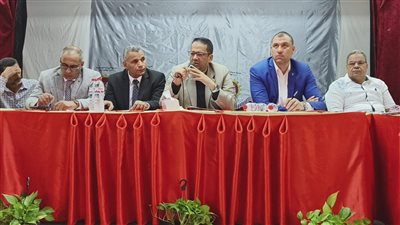 وكيل تعليم الغربية يناقش استعدادات العام الدراسي الجديد ويشدد على الانضباط 