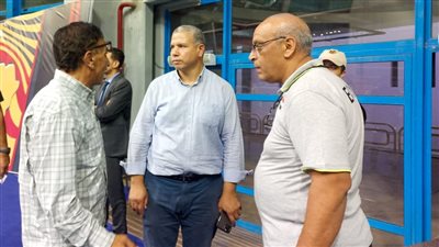 مدير البطولة الإفريقية للطائرة يطمئن على الوفود ويتفقد الصالات