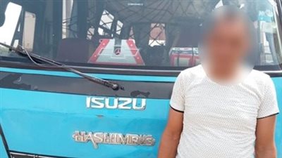 ضبط قائد سيارة مطموسة اللوحات المعدنية في القاهرة
