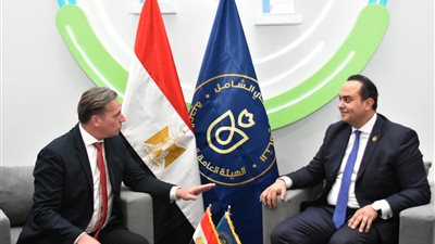 الرعاية الصحية تبحث مع شركة ألمانية إنشاء مراكز لعلاج الهيموفيليا وأمراض الدم بمحافظات القناة