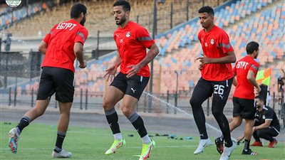 بينهما وجه جديد.. فيتوريا يستقر على ثنائي دفاع المنتخب الوطني أمام إثيوبيا| خاص 