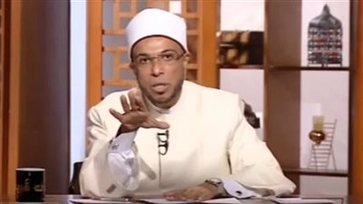 أخويا كان هيكسر إيد أمي عشان الدهب وبيسب في عرضنا.. وداعية: لو مهتداش ودوه القسم