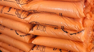 ضبط 10 أطنان علف داخل مصنع دون ترخيص بالبحيرة